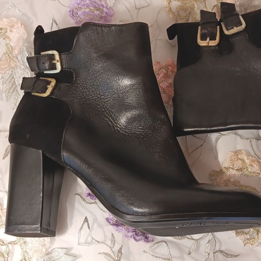 NEW Kenneth Cole Reaction Cross Night Women's Black Leather Ankle Boots